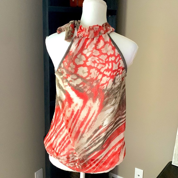 Top - Picture 2 of 3